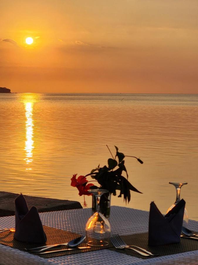Formosa Beach Club & Bungalow Gili Air Extérieur photo