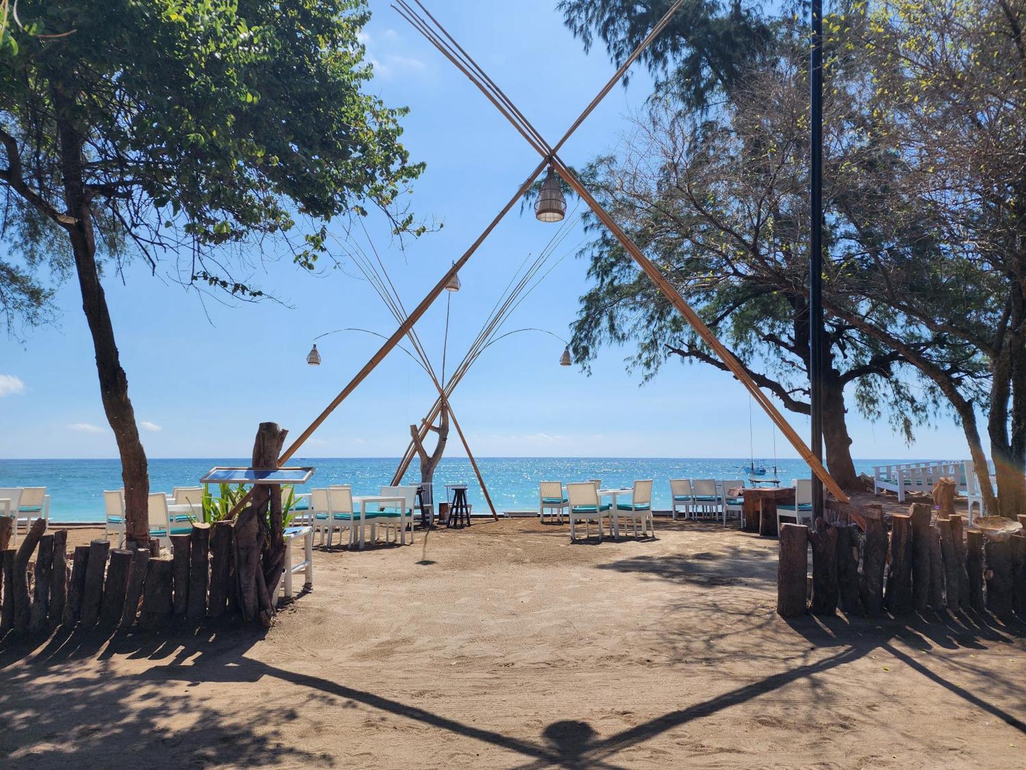 Formosa Beach Club & Bungalow Gili Air Extérieur photo